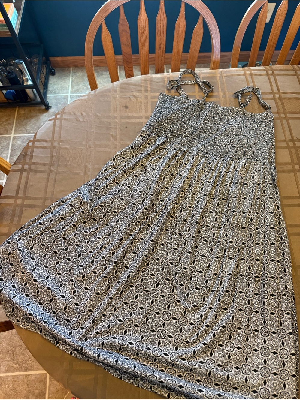 Women’s Black and White Patterned Smocked Sundress